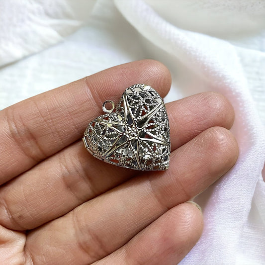 Heart Silver Locket - ClartStudios - Polymer clay Jewellery