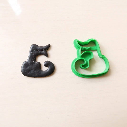 Black Cat 1 - ClartStudios - Polymer clay Jewellery