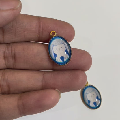 GN010 - Pack of 2pcs - Blue Cat - Glass Pendants with Metal Base