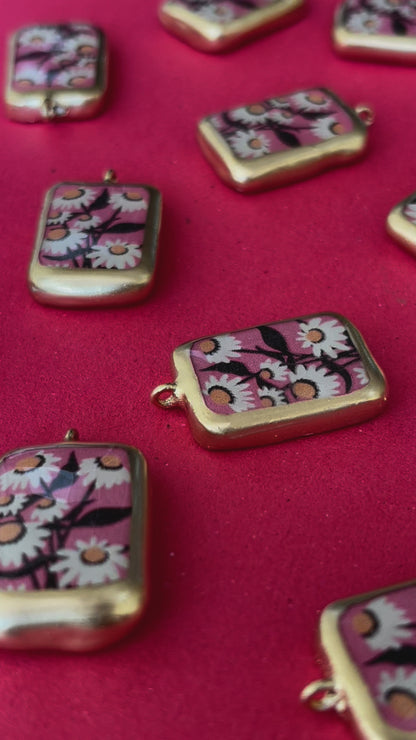 PC23 - Daisy Garden- Cold Porcelain Charms Pendant (Dispatch Time 4-5 days)